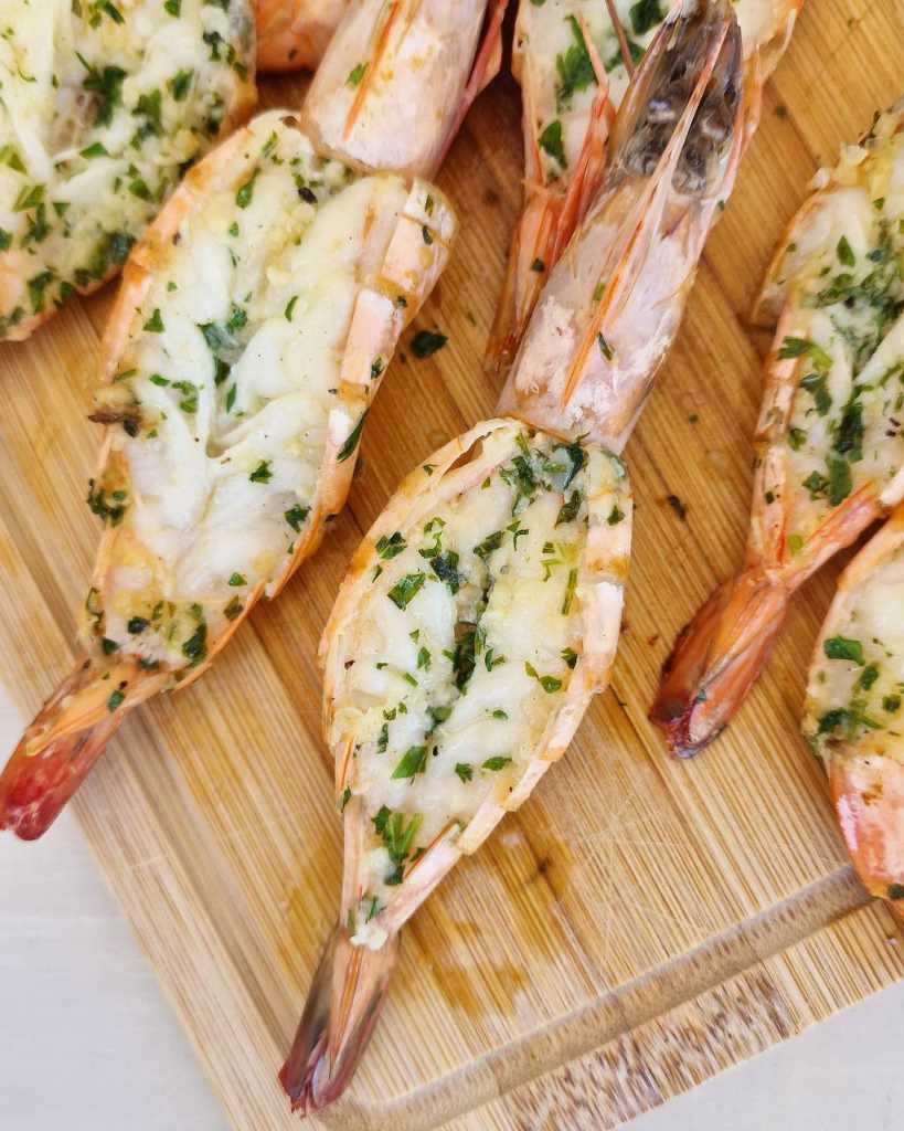 Butterfly Garlic Butter Prawns 