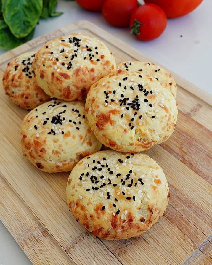 Easy Cheese Buns