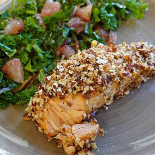 Pecan-crusted salmon recipe