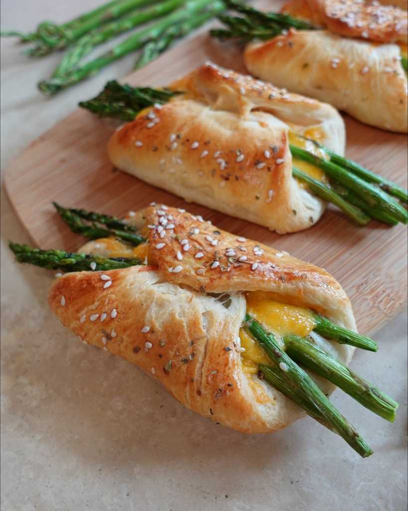 Cheese and Asparagus Puffs