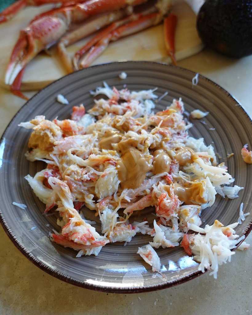 crab meat with spicy mayo