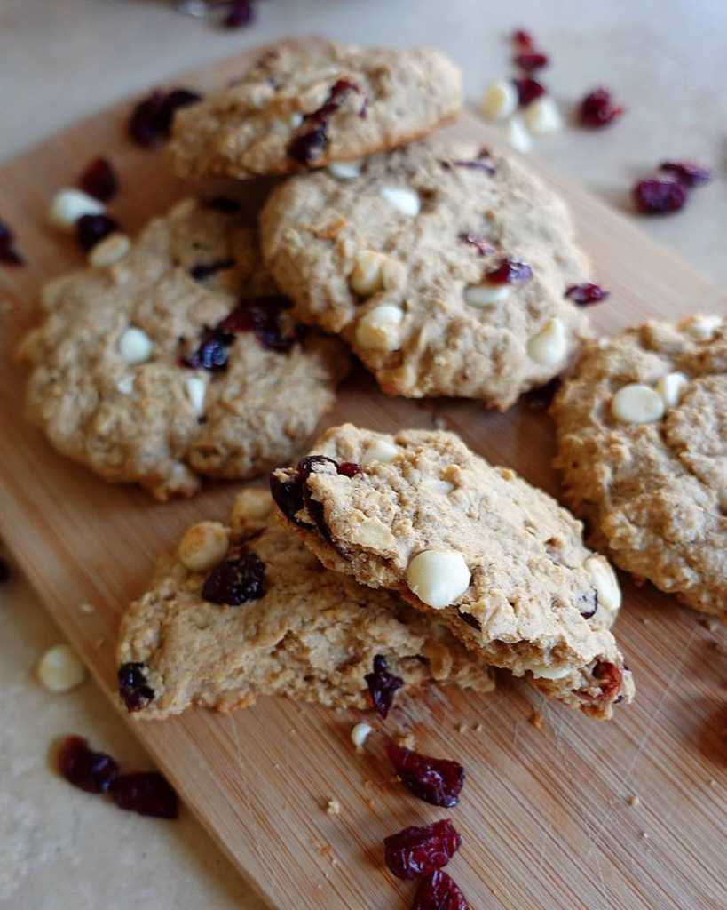 Healthy Cranberry Oatmeal Cookies