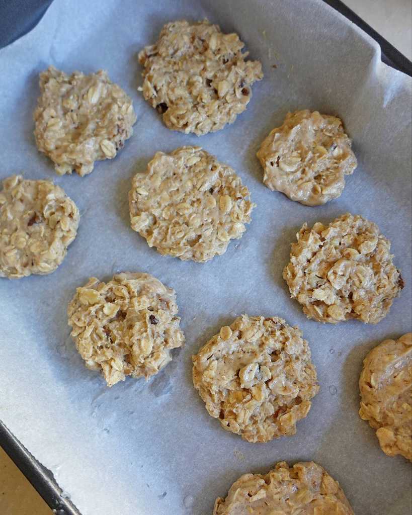 making Christmas Oatmeal Cookies
